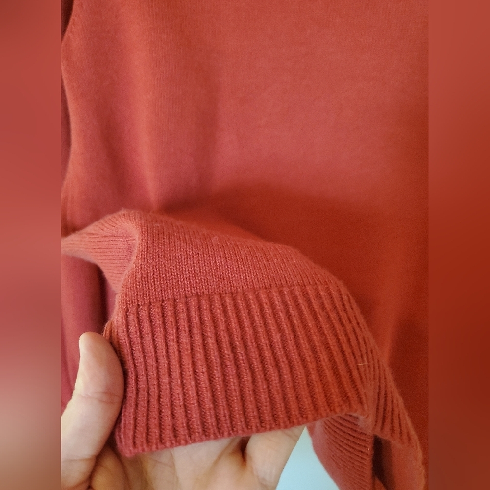 Banana Republic Womens Knit Red Baloon Sleeves Sweater - Picture 6 of 7